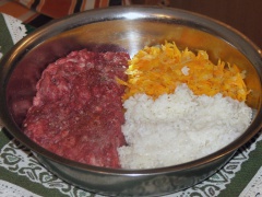 Filling of meat, rice and vegetables