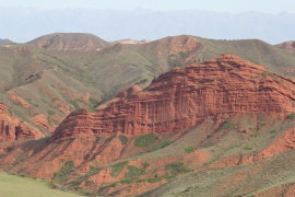 East rock massif of rocks