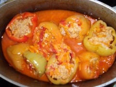 Stewing stuffed peppers