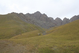 Path to the alpine lakes