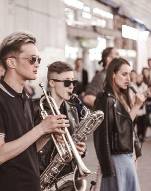AlexFoxsax 2.jpg