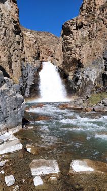 Son-Kul Waterfall in a rocky gorge