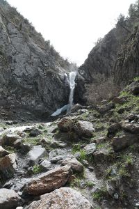 Alamedin Waterfall - Height: 10 meters, Altitude: 2123 meters
